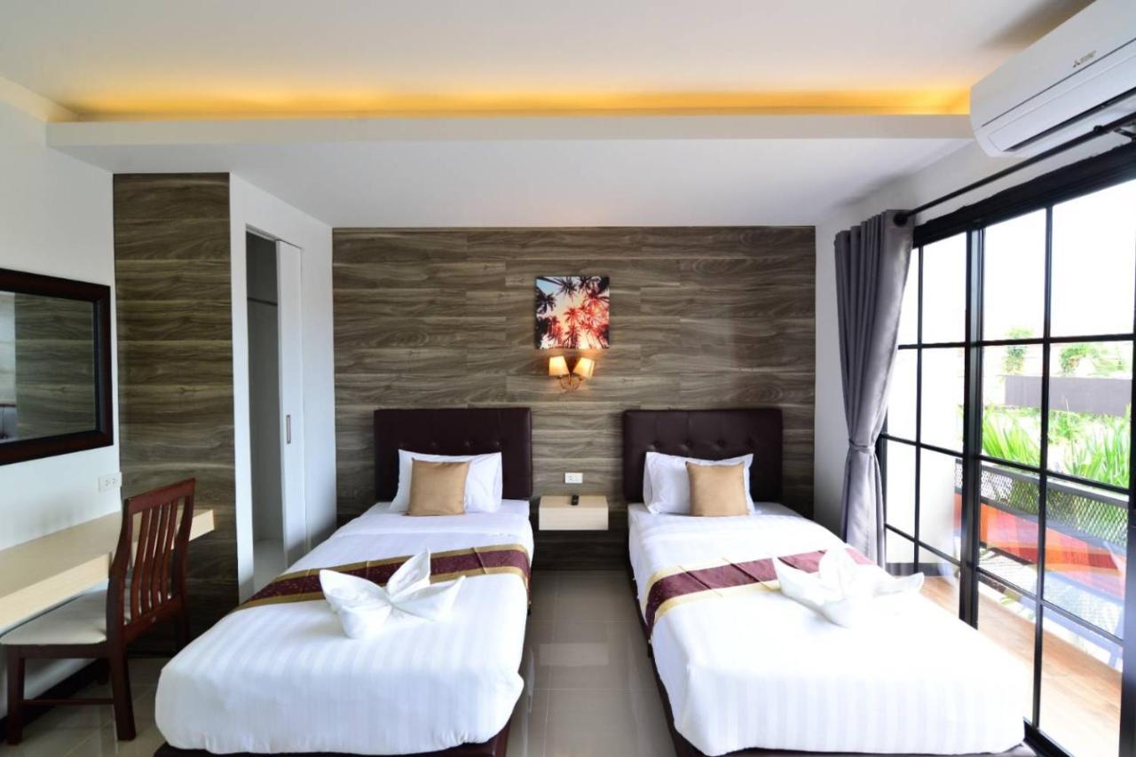 The Room Boutique Hotel 사콘 나콘 외부 사진