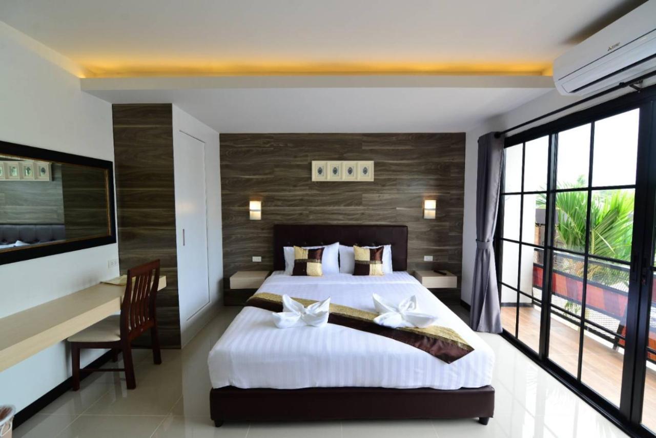 The Room Boutique Hotel 사콘 나콘 외부 사진