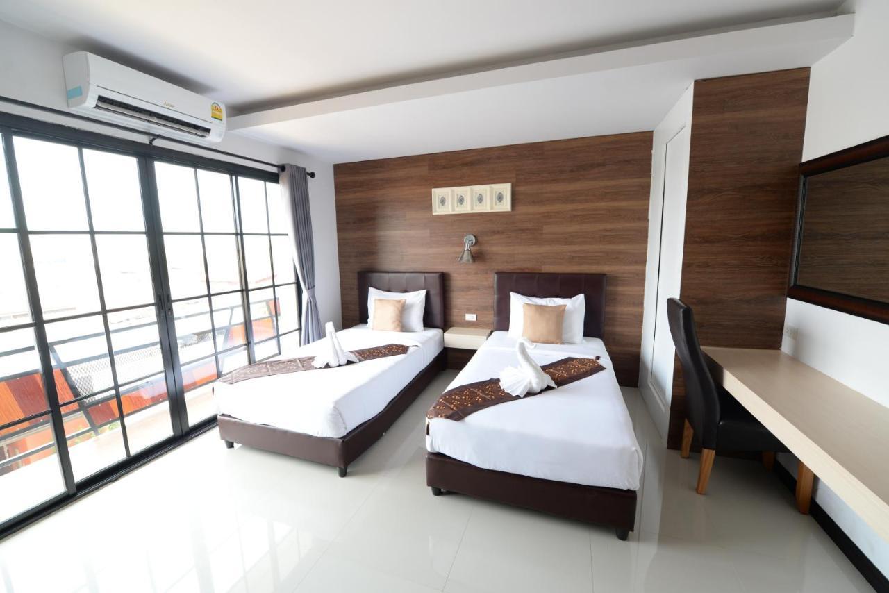 The Room Boutique Hotel 사콘 나콘 외부 사진