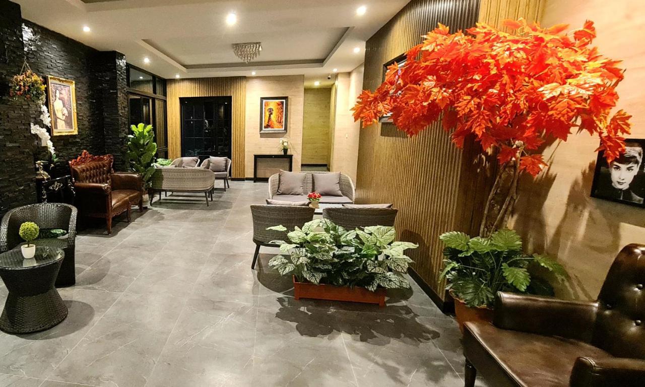 The Room Boutique Hotel 사콘 나콘 외부 사진