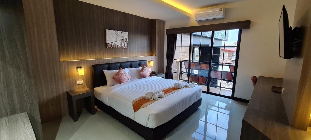 The Room Boutique Hotel 사콘 나콘 외부 사진