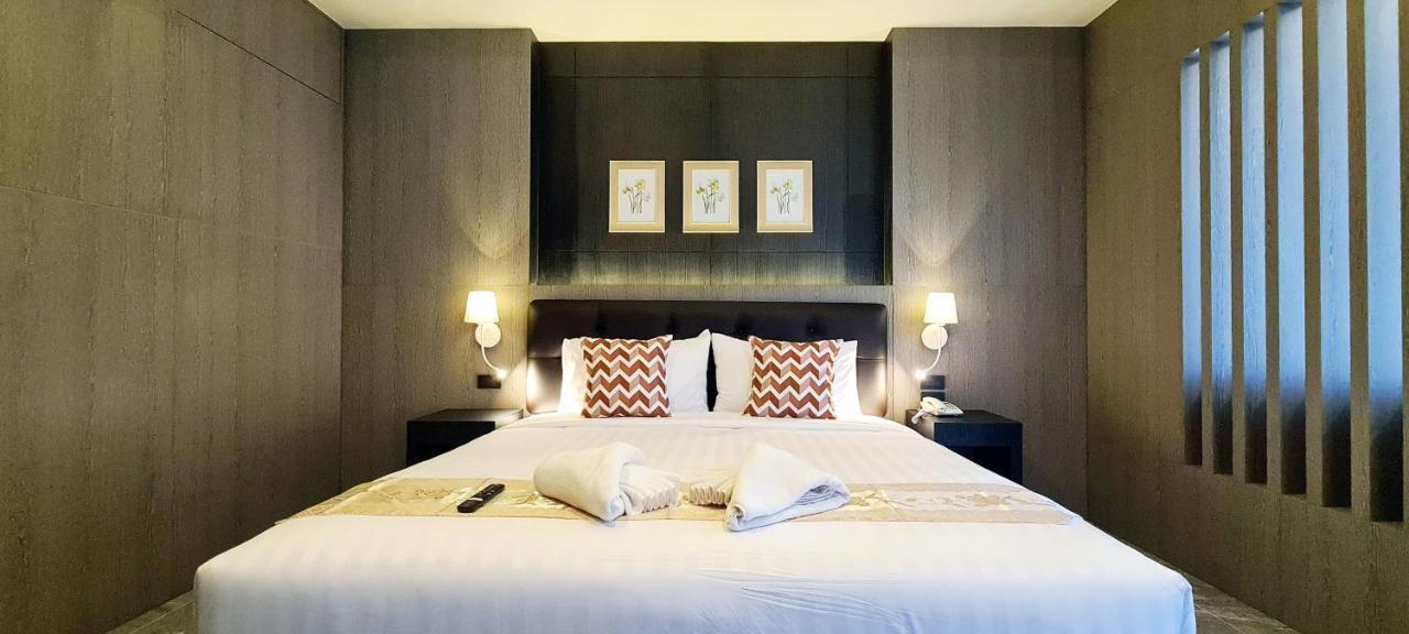 The Room Boutique Hotel 사콘 나콘 외부 사진