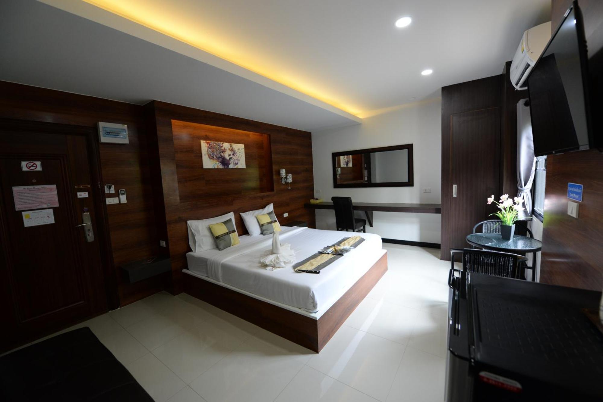 The Room Boutique Hotel 사콘 나콘 외부 사진